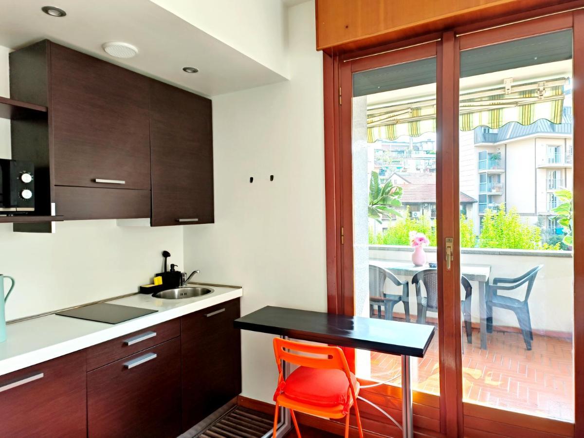 Exclusive And Unobtainable Big Terrace In Downtown With Ac, Wifi, Subway M1 And M2 In Shopping Area Appartement Milan